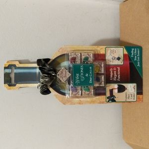 3/$24.00 WINES STONES DRIP COLLAR WINE BOTTLE & PLACE CARDS HOLDER SET